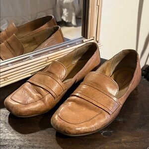 Born Women’s Brown Leather Penny Loafers